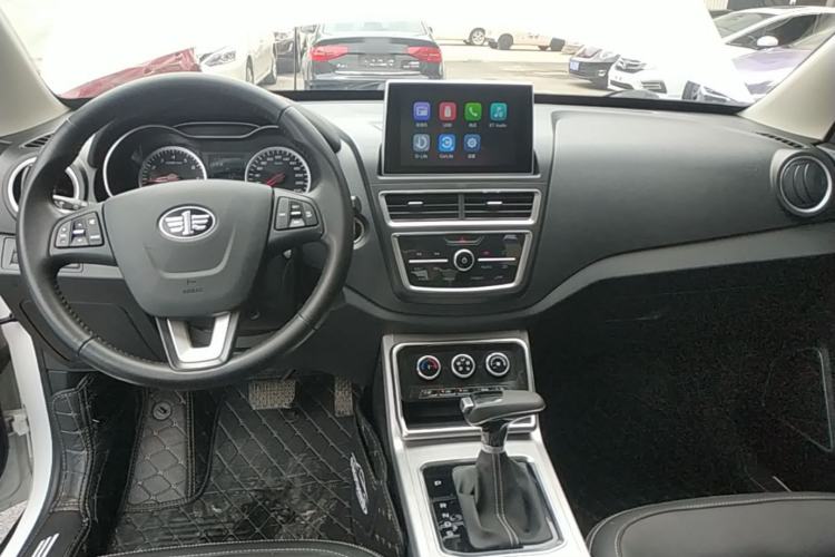Used Bestune X40 2019 1.6L Automatic Luxury Edition China VI Center Console