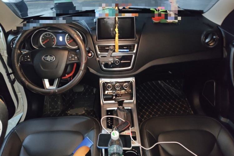 Used Bestune X40 2019 1.6L Automatic Connected Smart Cool Version China V Emission Standard Center Console