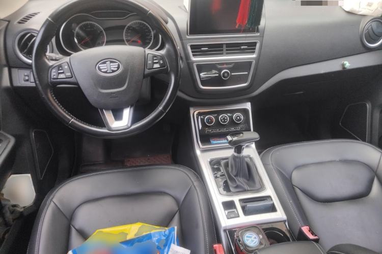 Used Bestune X40 2019 1.6L Automatic Luxury Version China V Emission Standard Center Console