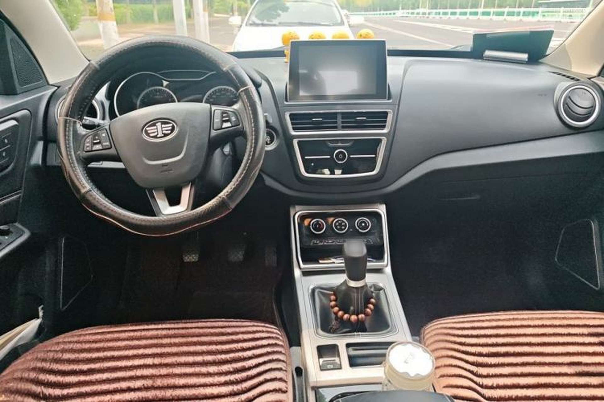 Used Bestune X40 2019 1.6L Manual Luxury Edition China V Center Console