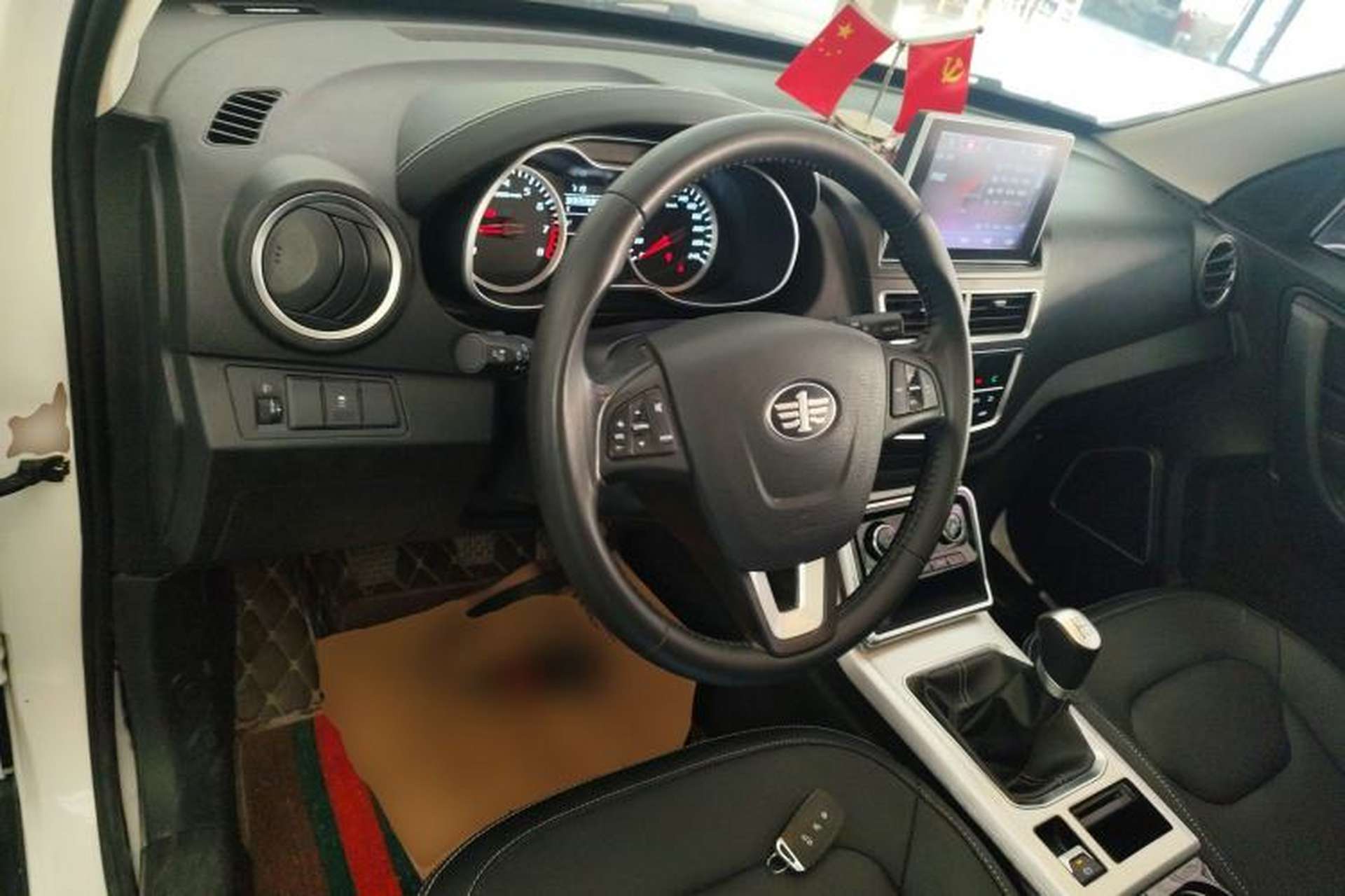 Used Bestune X40 2019 1.6L Manual Luxury Edition China VI Center Console