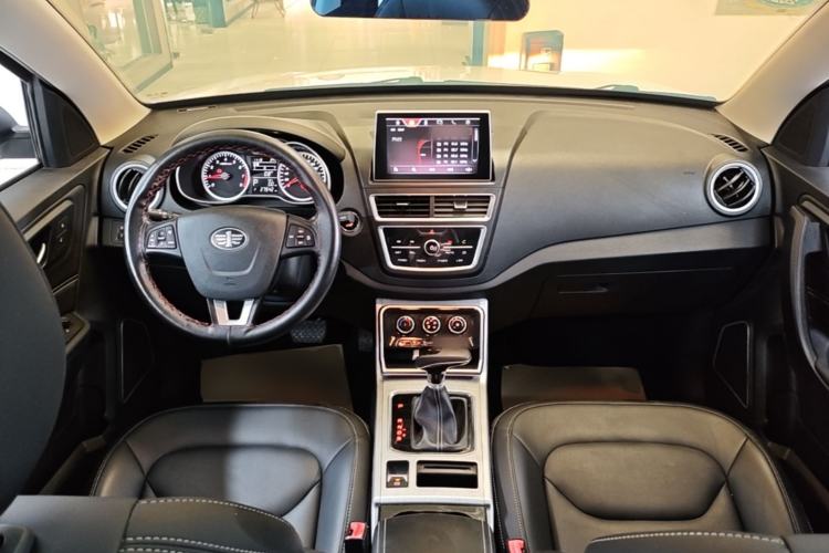 Used Bestune X40 2019 1.6L Automatic Luxury Version China V Emission Standard Center Console