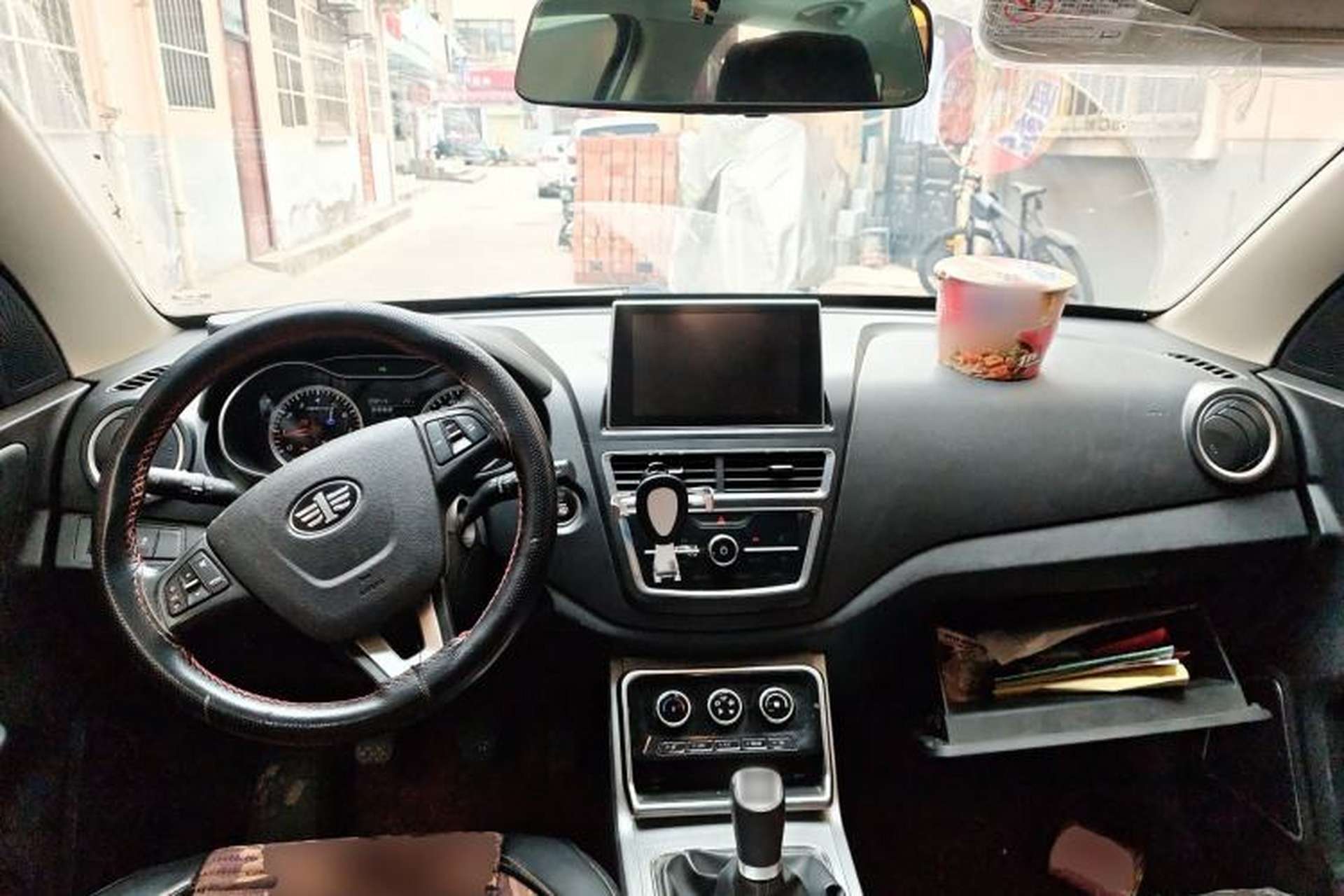 Used Bestune X40 2019 1.6L Manual Luxury Edition China VI Center Console