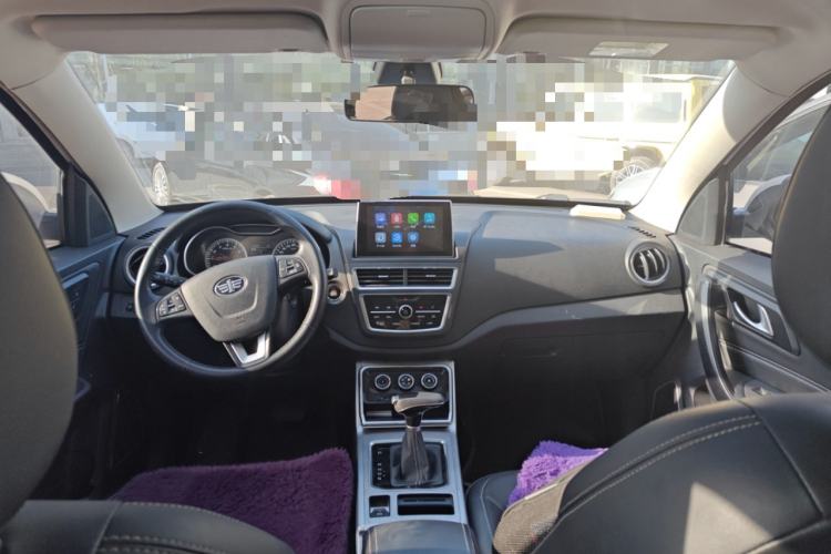 Used Bestune X40 2019 1.6L Automatic Luxury Edition China VI Center Console