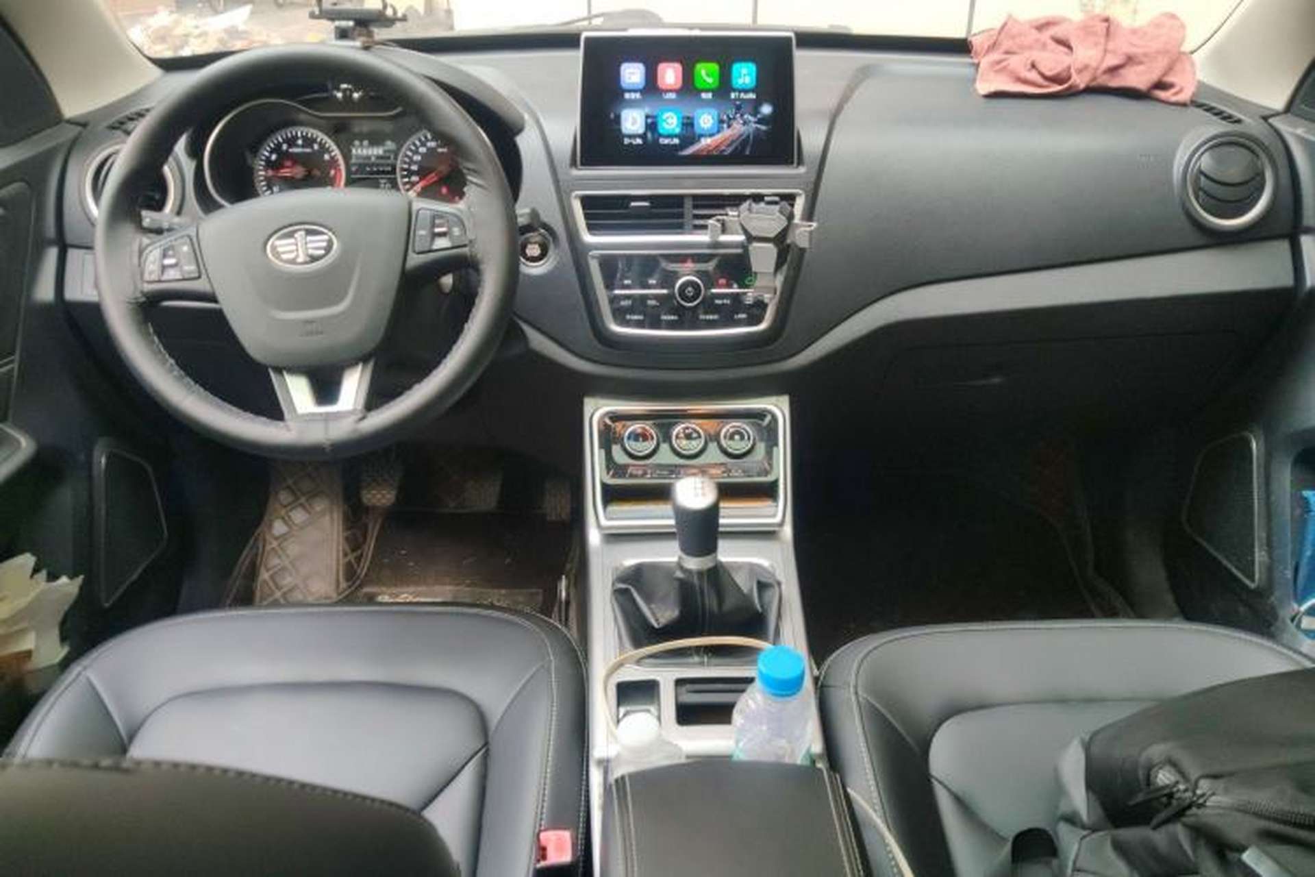 Used Bestune X40 2019 1.6L Manual Luxury Edition China VI Center Console
