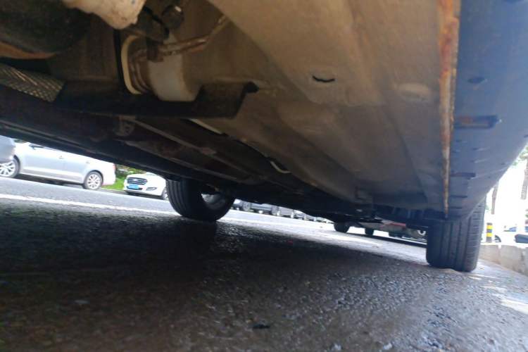 Used Bestune X40 2019 1.6L Automatic Luxury Version China V Emission Standard Chassis Rear Right