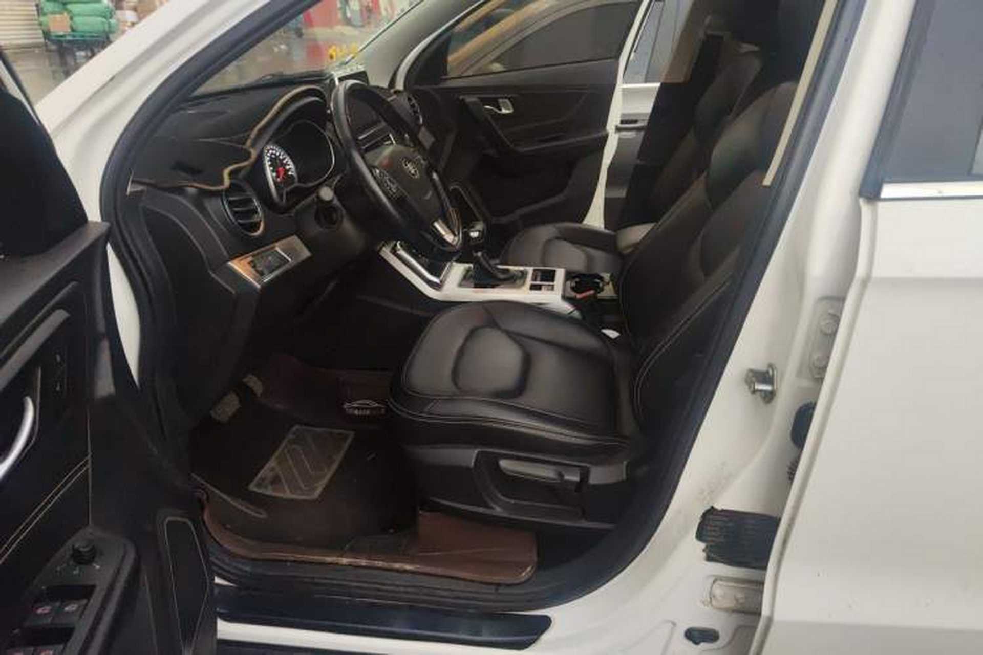 Used Bestune X40 2019 1.6L Automatic Luxury Edition China VI Driver Seat