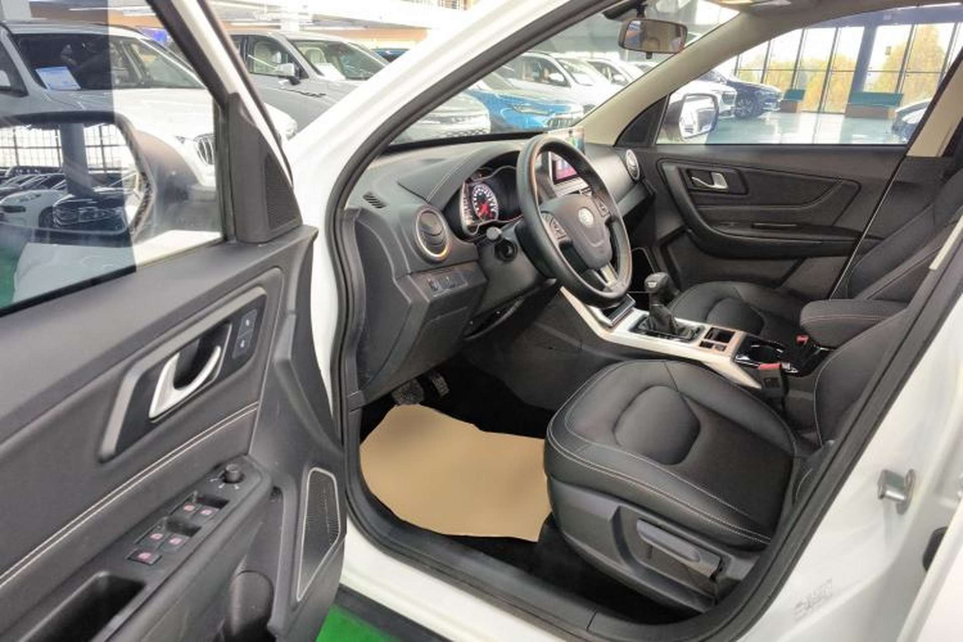 Used Bestune X40 2019 1.6L Automatic Luxury Edition China VI Driver Seat