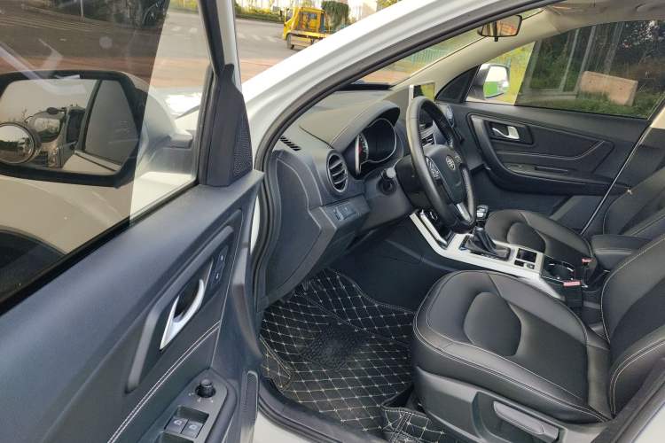 Used Bestune X40 2019 1.6L Automatic Luxury Edition China VI Driver Seat