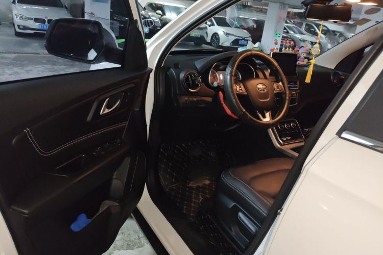Used Bestune X40 2019 1.6L Automatic Connected Smart Cool Version China V Emission Standard Driver Seat