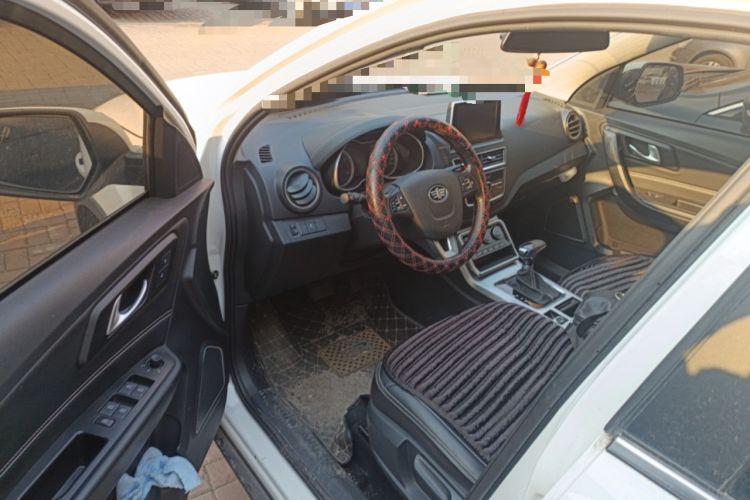 Used Bestune X40 2019 1.6L Automatic Luxury Edition China VI Driver Seat