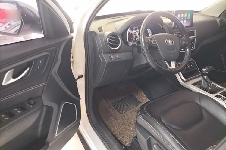 Used Bestune X40 2019 1.6L Automatic Luxury Edition China VI Driver Seat