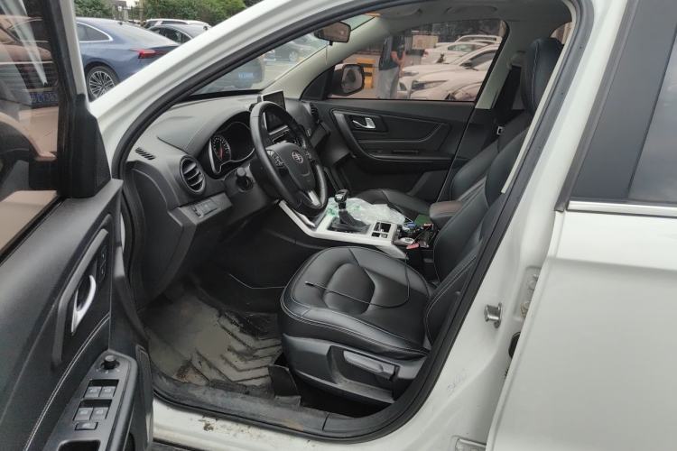 Used Bestune X40 2019 1.6L Automatic Luxury Version China V Emission Standard Driver Seat