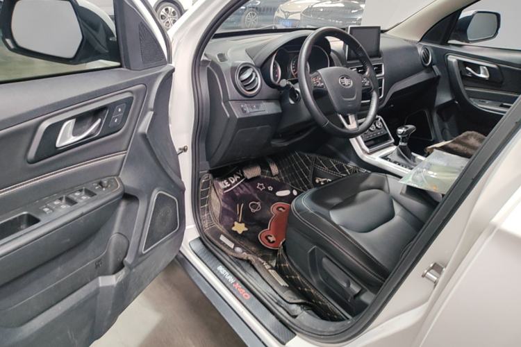 Used Bestune X40 2019 1.6L Automatic Luxury Edition China VI Driver Seat