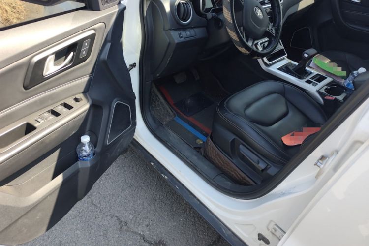 Used Bestune X40 2019 1.6L Automatic Luxury Edition China VI Driver Seat