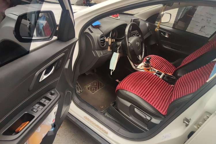 Used Bestune X40 2019 1.6L Automatic Luxury Version China V Emission Standard Driver Seat