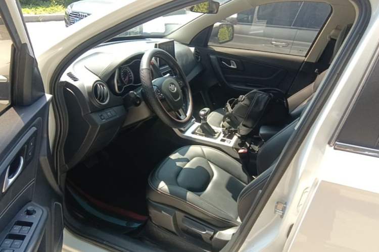 Used Bestune X40 2019 1.6L Automatic Luxury Edition China VI Driver Seat