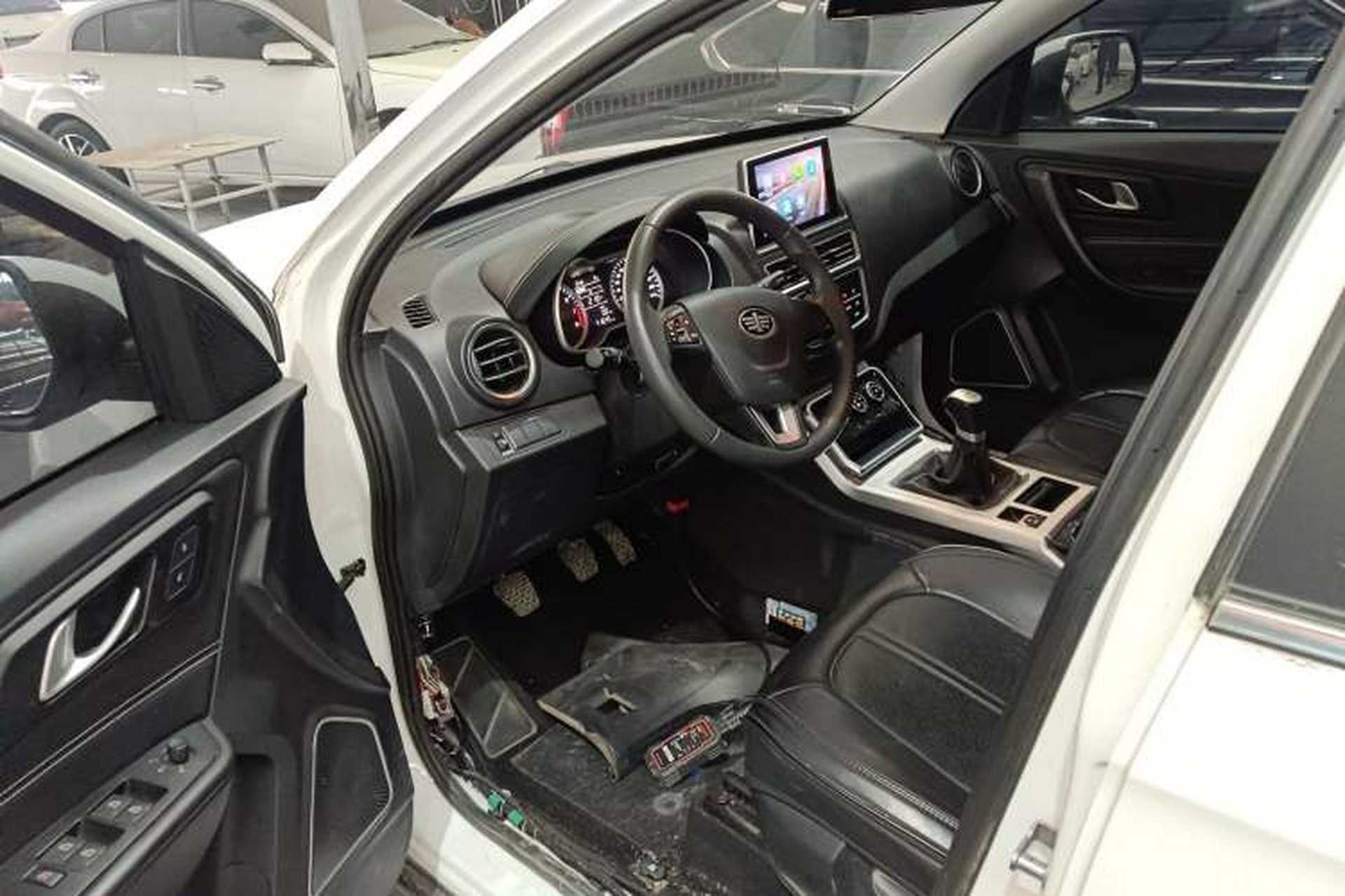 Used Bestune X40 2019 1.6L Manual Comfort Version China VI Driver Seat
