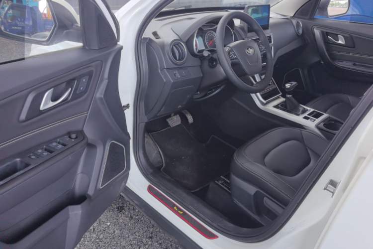 Used Bestune X40 2019 1.6L Automatic Luxury Version China V Emission Standard Driver Seat