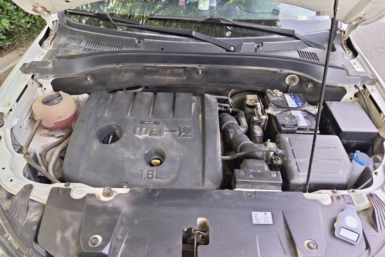Used Bestune X40 2019 1.6L Automatic Luxury Edition China VI Engine Bay