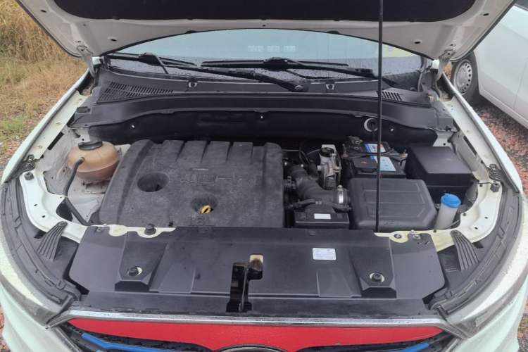 Used Bestune X40 2019 1.6L Automatic Luxury Version China V Emission Standard Engine Bay