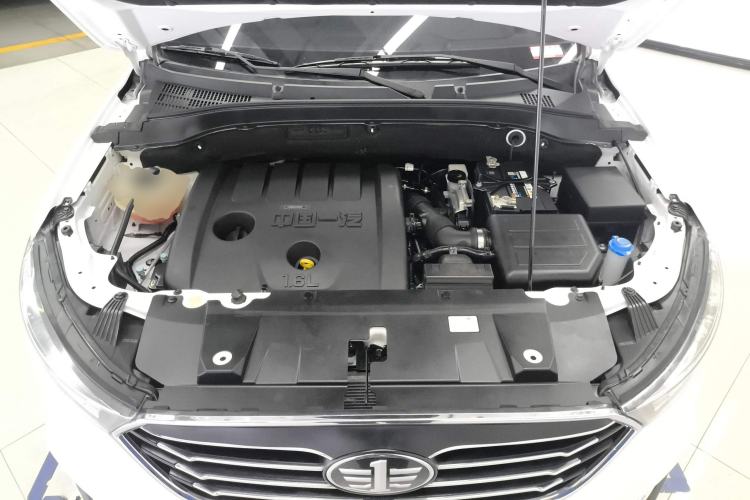 Used Bestune X40 2019 1.6L Automatic Connected Smart Cool Version China V Emission Standard Engine Bay