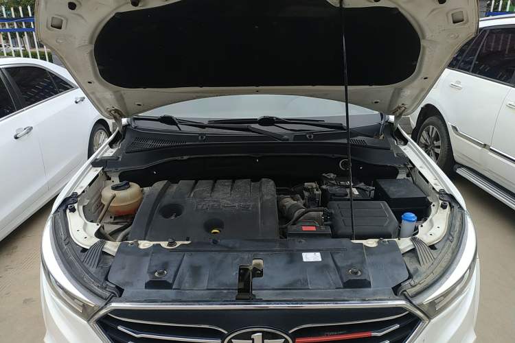 Used Bestune X40 2019 1.6L Automatic Luxury Edition China VI Engine Bay