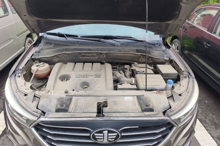 Used Bestune X40 2019 1.6L Automatic Luxury Version China V Emission Standard Engine Bay