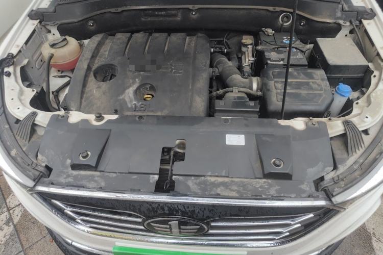 Used Bestune X40 2019 1.6L Automatic Luxury Version China V Emission Standard Engine Bay