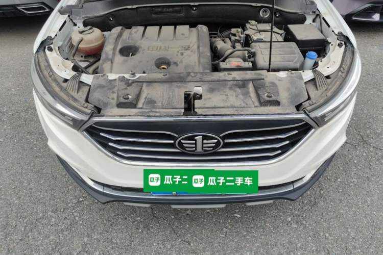 Used Bestune X40 2019 1.6L Automatic Luxury Version China V Emission Standard Engine Bay
