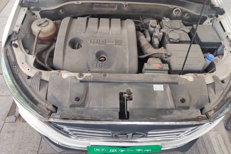 Used Bestune X40 2019 1.6L Automatic Luxury Version China V Emission Standard Engine Bay