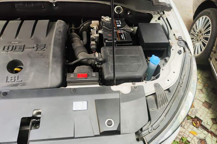 Used Bestune X40 2019 1.6L Manual Luxury Edition China VI Engine Bay Left
