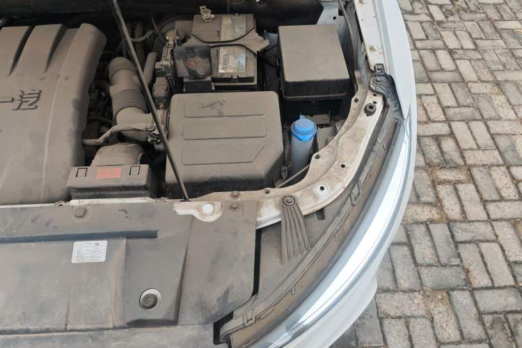 Used Bestune X40 2019 1.6L Manual Luxury Edition China V Engine Bay Left