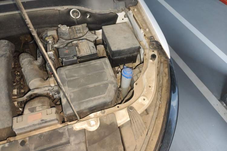 Used Bestune X40 2019 1.6L Manual Luxury Edition China VI Engine Bay Left