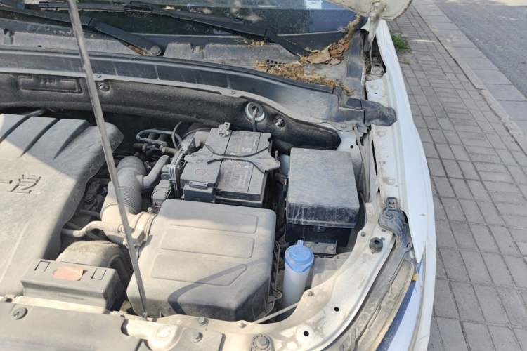 Used Bestune X40 2019 1.6L Automatic Luxury Edition China VI Engine Bay Left