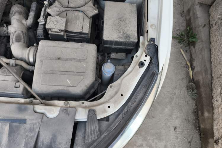 Used Bestune X40 2019 1.6L Manual Luxury Edition China V Engine Bay Left