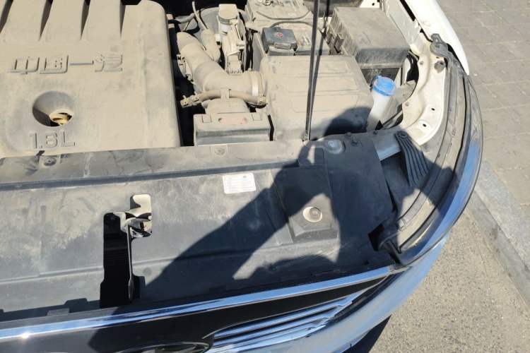 Used Bestune X40 2019 1.6L Manual Luxury Edition China V Engine Bay Left