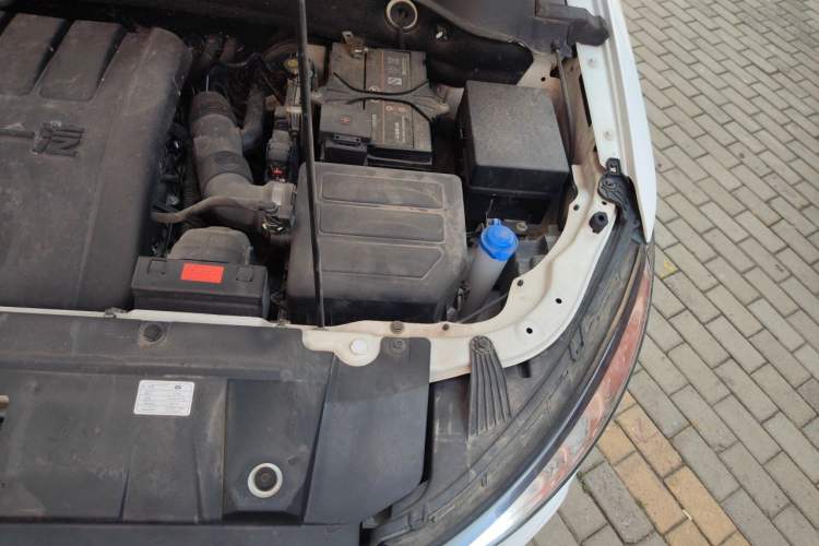 Used Bestune X40 2019 1.6L Automatic Luxury Edition China VI Engine Bay Left