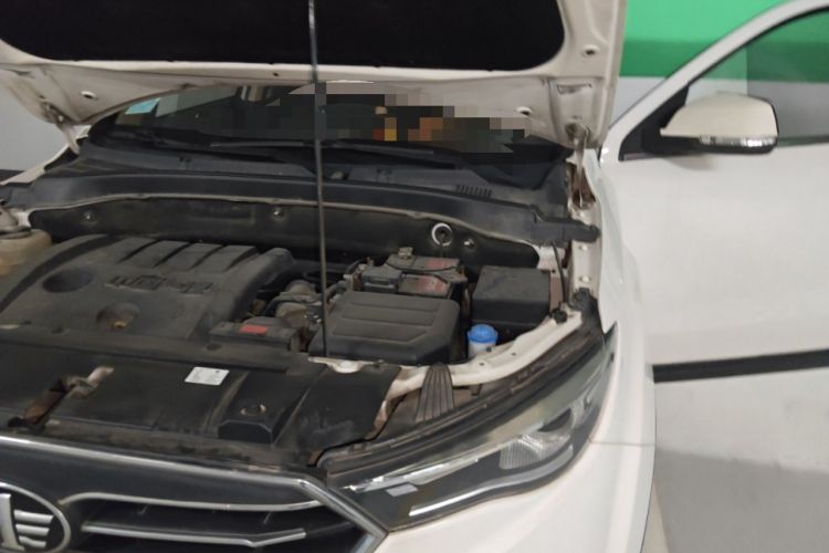 Used Bestune X40 2019 1.6L Automatic Luxury Edition China VI Engine Bay Left