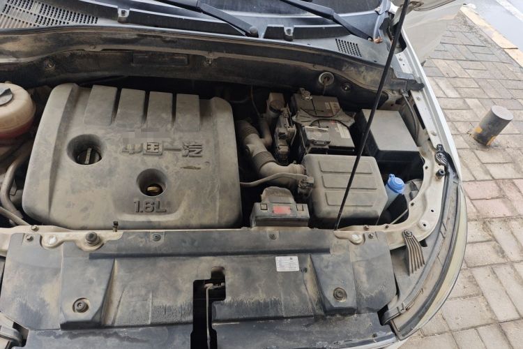 Used Bestune X40 2019 1.6L Automatic Luxury Edition China VI Engine Bay Left