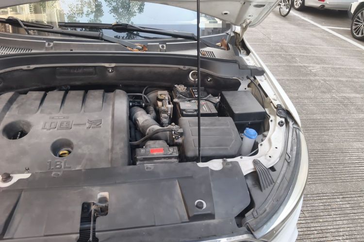 Used Bestune X40 2019 1.6L Automatic Luxury Edition China VI Engine Bay Left