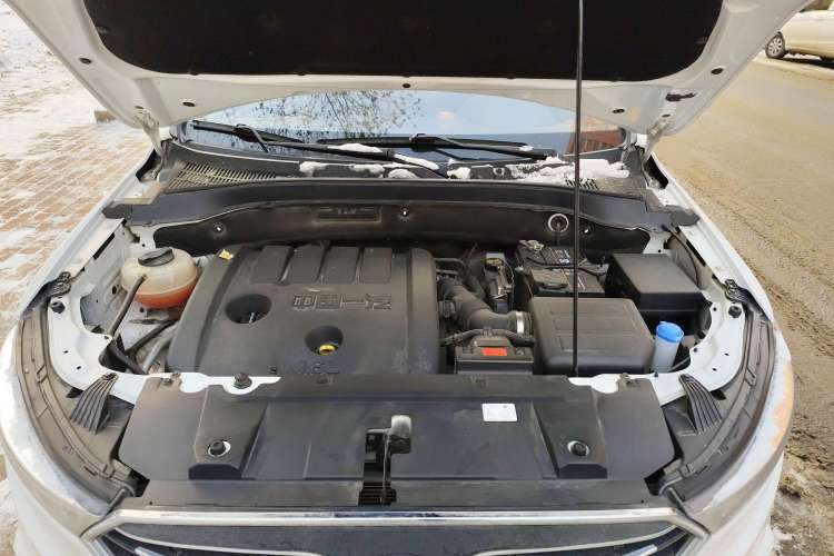 Used Bestune X40 2019 1.6L Automatic Luxury Version China V Emission Standard Engine Bay