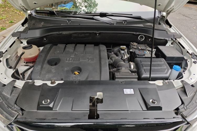 Used Bestune X40 2019 1.6L Automatic Connected Smart Cool Version China V Emission Standard Engine Bay
