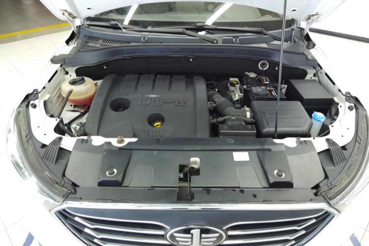 Used Bestune X40 2019 1.6L Automatic Luxury Version China V Emission Standard Engine Bay
