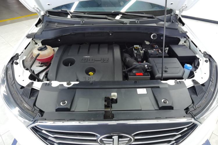 Used Bestune X40 2019 1.6L Manual Luxury Edition China VI Engine Bay