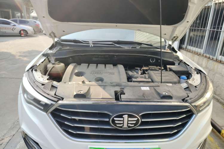 Used Bestune X40 2019 1.6L Automatic Connected Smart Cool Version China V Emission Standard Engine Bay