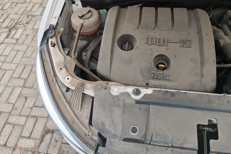 Used Bestune X40 2019 1.6L Manual Luxury Edition China V Engine Bay Right