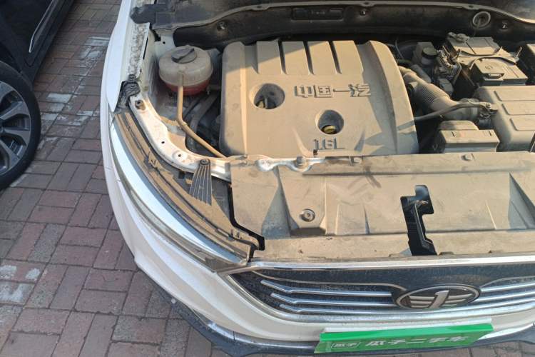 Used Bestune X40 2019 1.6L Automatic Luxury Edition China VI Engine Bay Right
