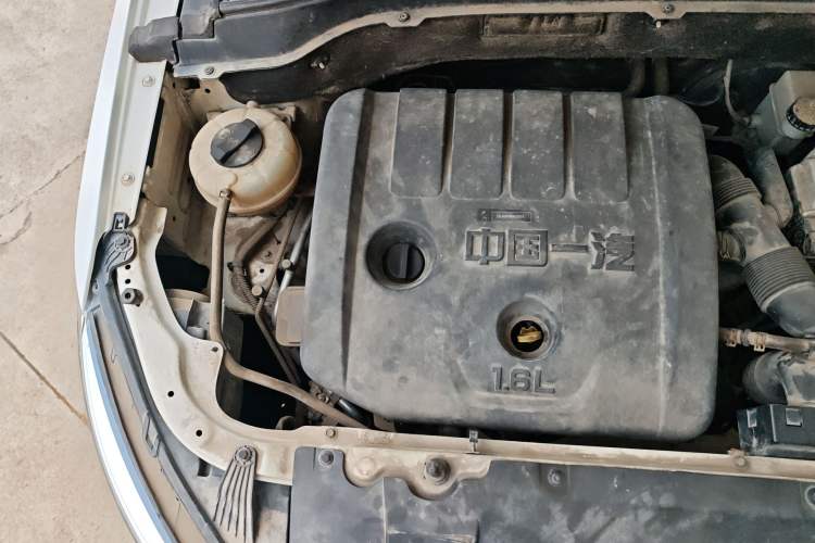 Used Bestune X40 2019 1.6L Manual Luxury Edition China V Engine Bay Right