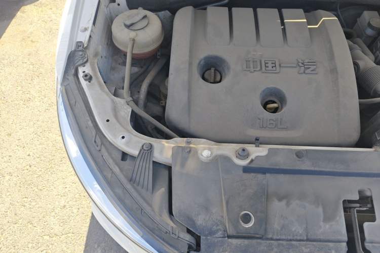 Used Bestune X40 2019 1.6L Automatic Luxury Edition China VI Engine Bay Right